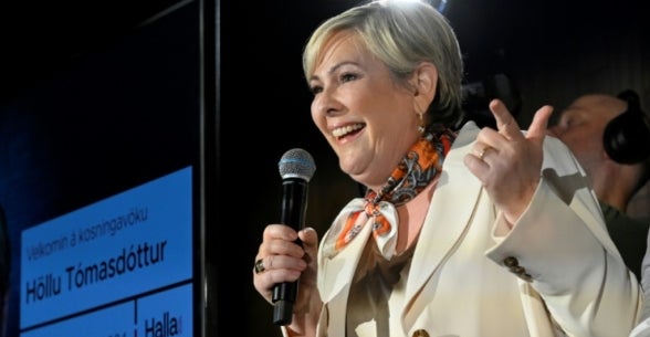 Halla Tomasdottir addresses supporters in Reykjavik